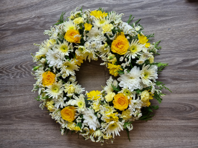 wreath lemon and white