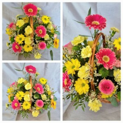 Florist basket - Basket in mixed flowers, florist choice of flowers, other colour schemes available. 